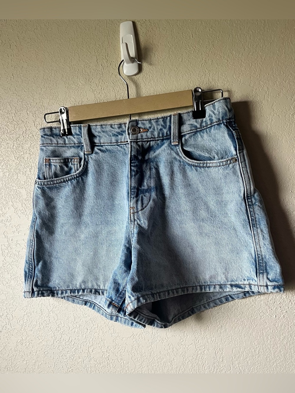 Zara 100% Cotton Denim Shorts - Relaxed Fit